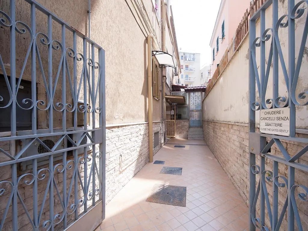 Cammarano 12 B&B Naples Bed & Breakfast