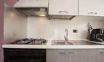 Cammarano 12 B&B Naples Bed & Breakfast
